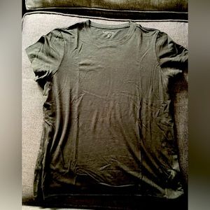 Mott & Bow black crew neck T-shirt